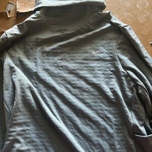 Women’s Large Nike Thermal  shirt